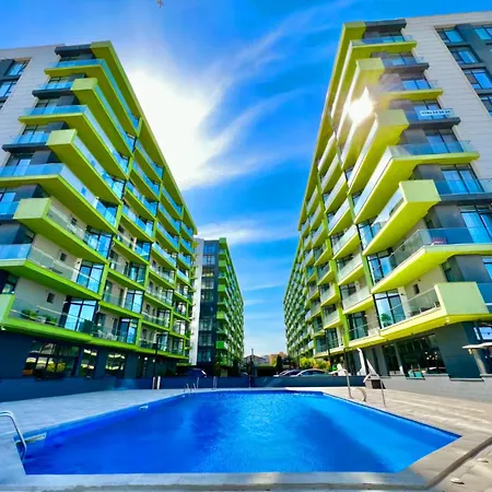 Azizi Premium - Pool & Alezzi Năvodari